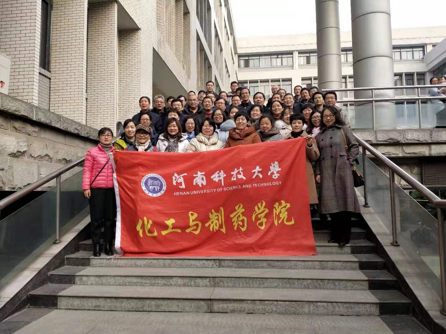 说明: C:\Users\ADMINI~1\AppData\Local\Temp\WeChat Files\0937b4124deb0595ee9aa085fade70d.jpg